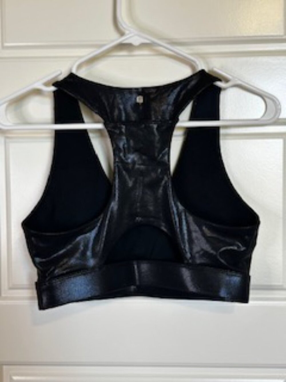 Fabletics Workout Set - Picture 4 of 6
